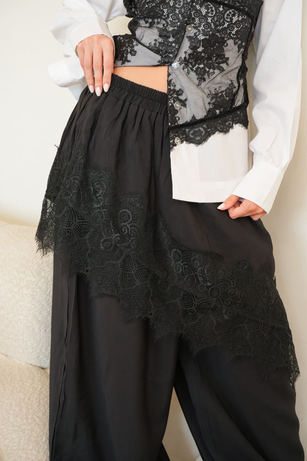 Black lace flow pants