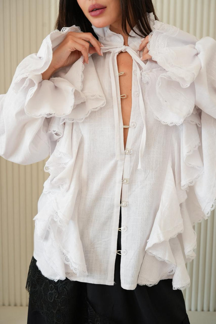 Volant blouse