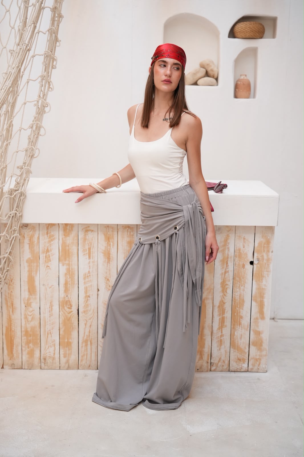 Grey Luna panta