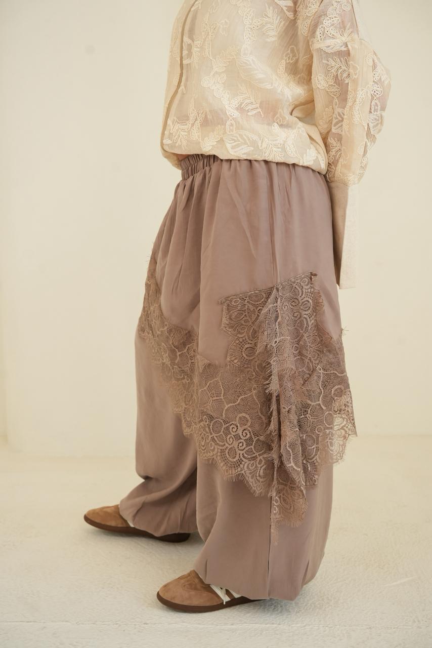 Caffe lace flow pants