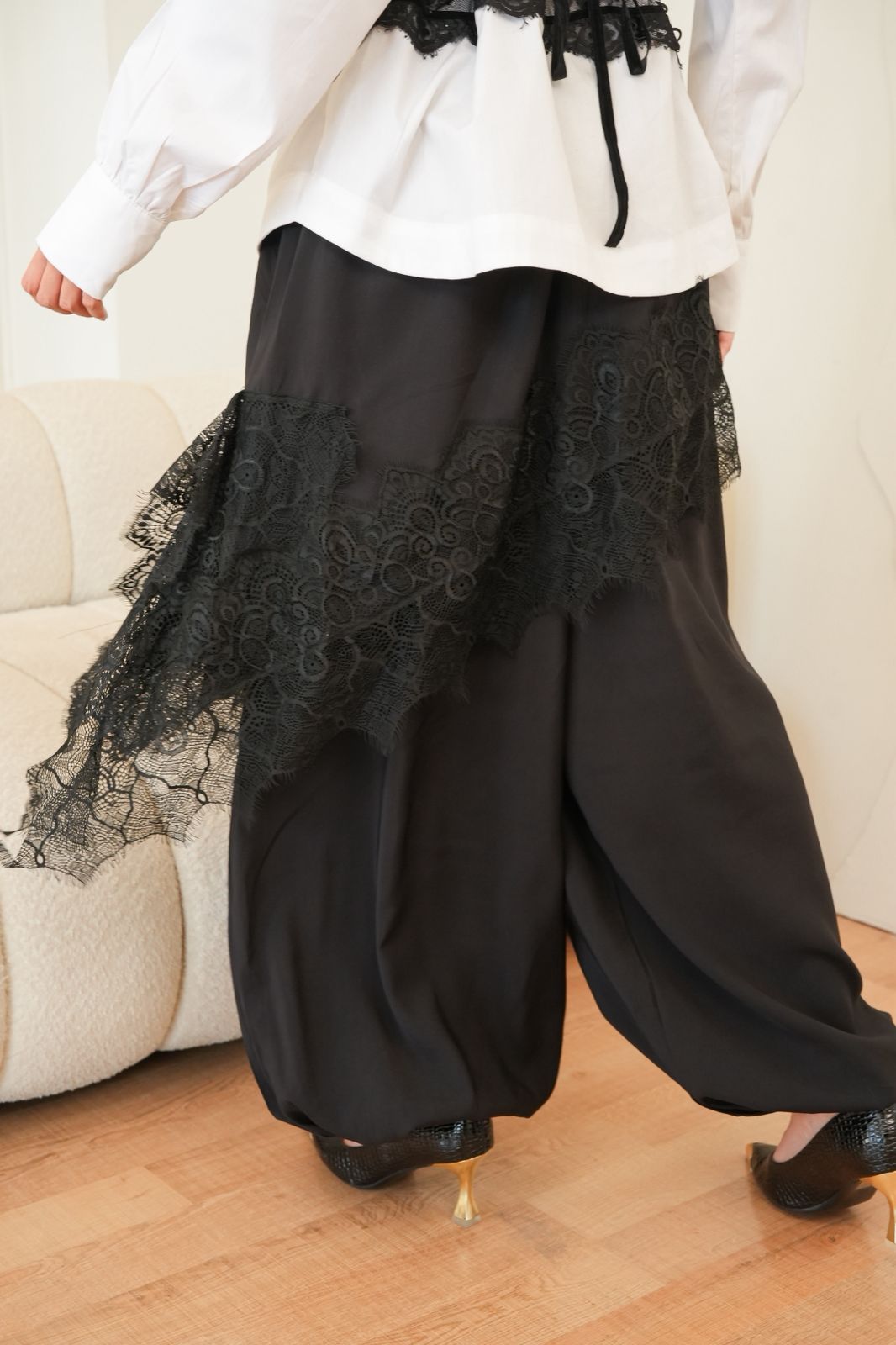 Black lace flow pants