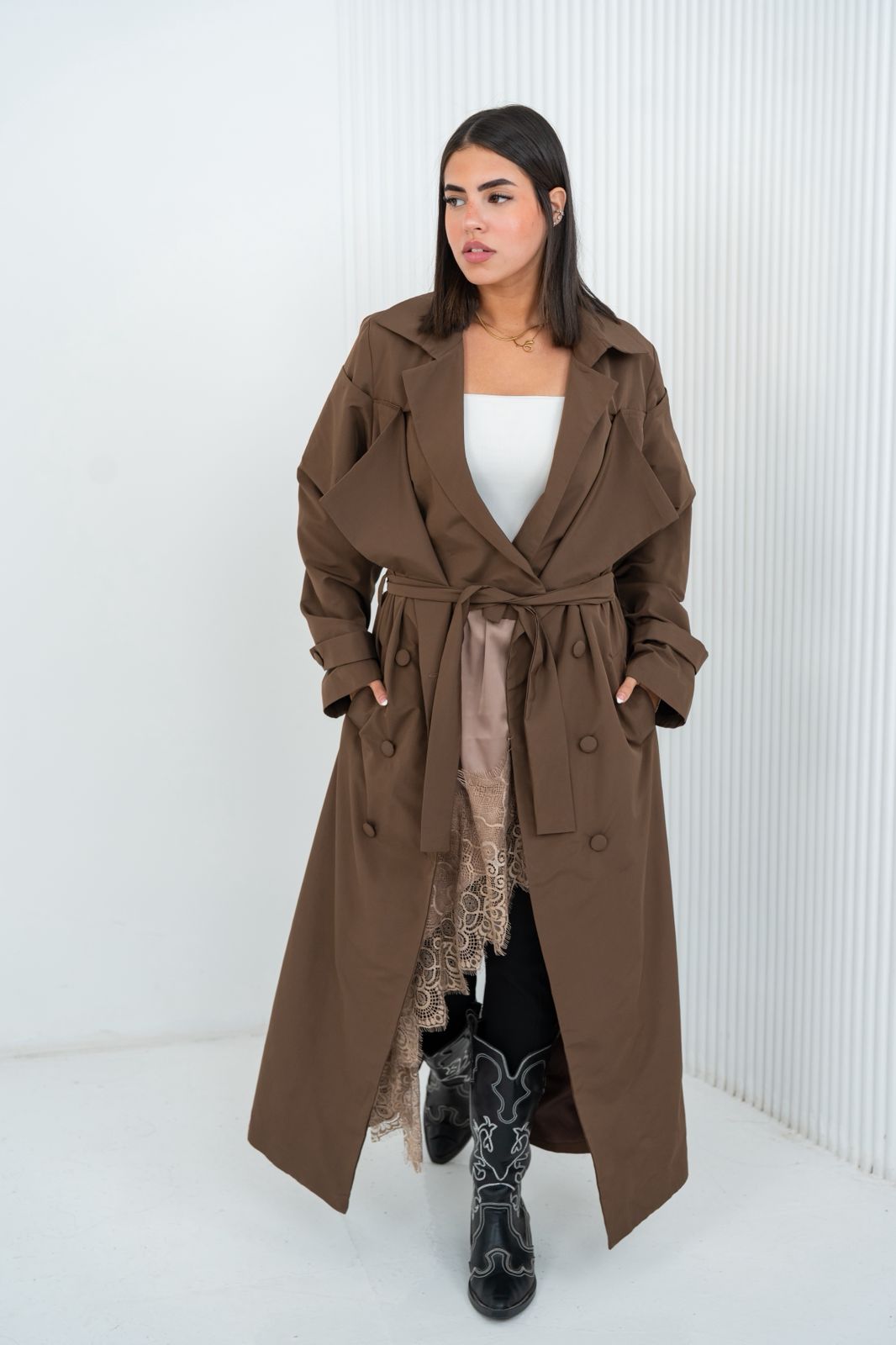 Diva Trench Coat in Brown