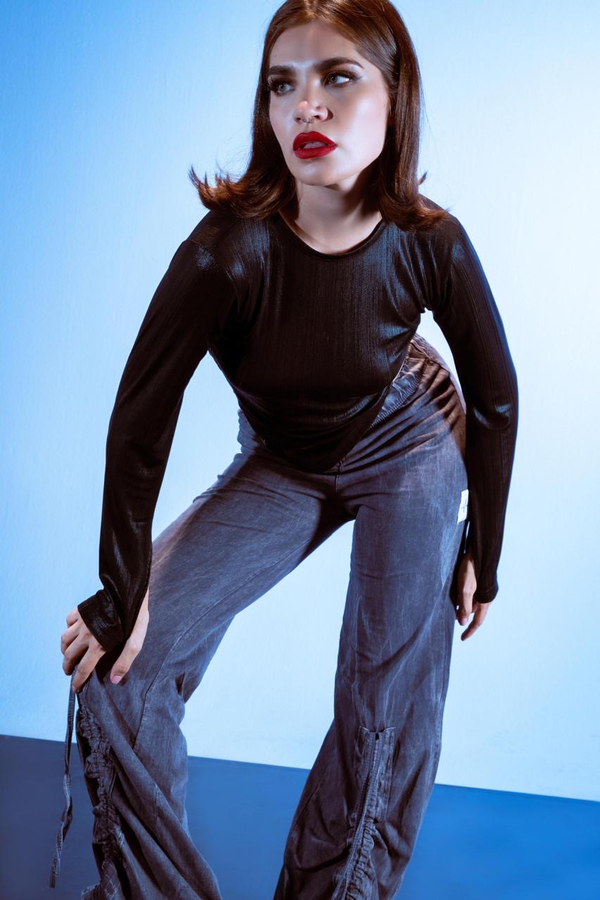 MetalGlam Long Sleeves V-Top