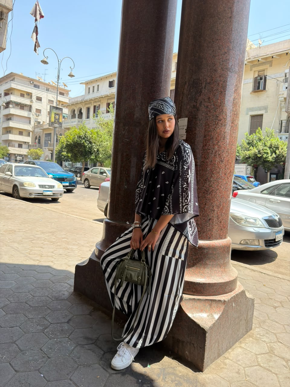 BLACK BANDANA BLOUSE