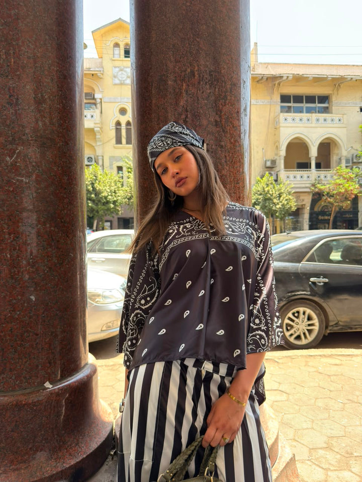 BLACK BANDANA BLOUSE